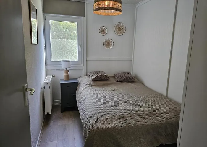 In Park With Fenced Garden * Sint Maartensvlotbrug